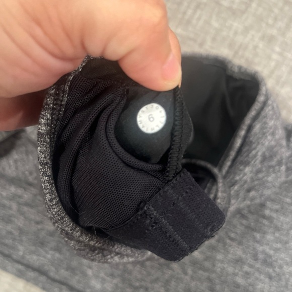 LULULEMON Tank Womens Size 6 Dark Gray Power Y Padded Athleisure Racerback - Picture 4 of 7